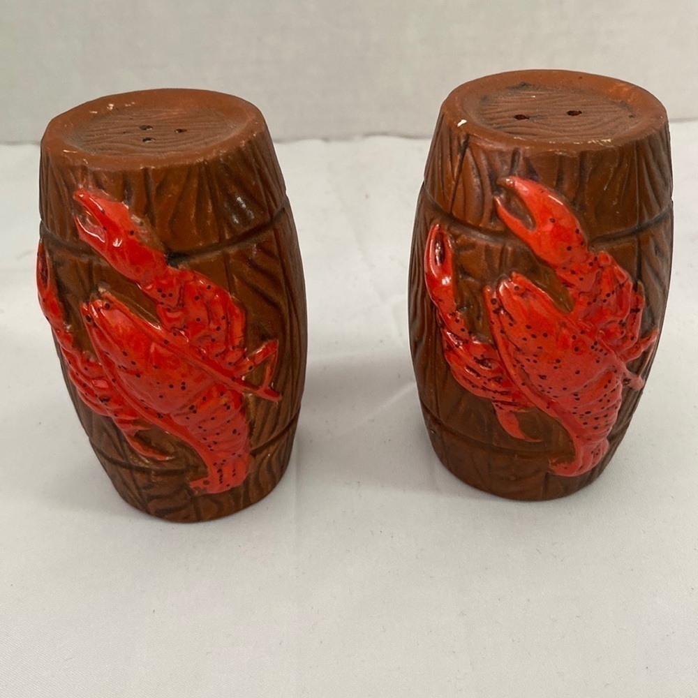 Nanco Salt & Pepper Shakers Made in Japan (EN)